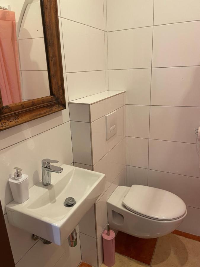 Viktoria Artur Hostel