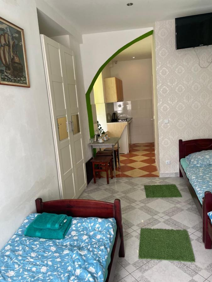 Hostel Viktoria Artur *